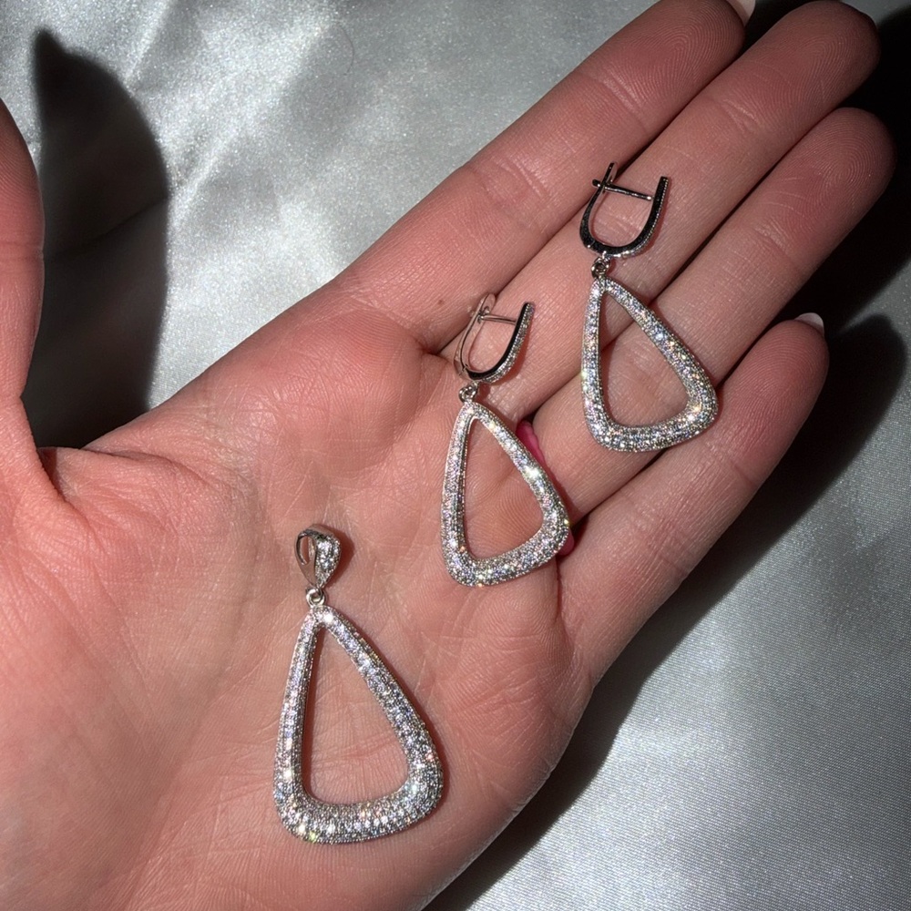 Elegant Silver Teardrop Earrings and Pendant